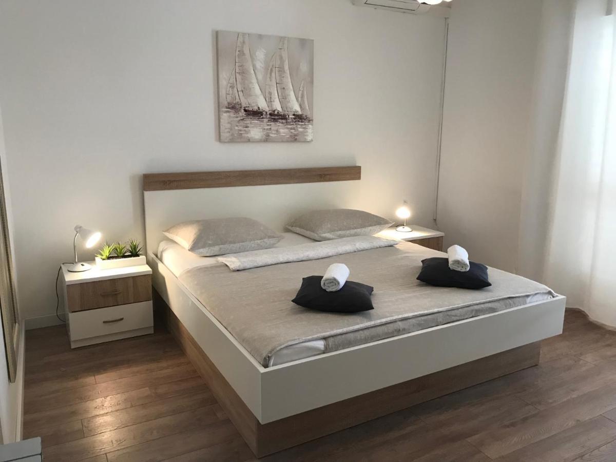 Apartment & Rooms Riva Vodice Exterior foto