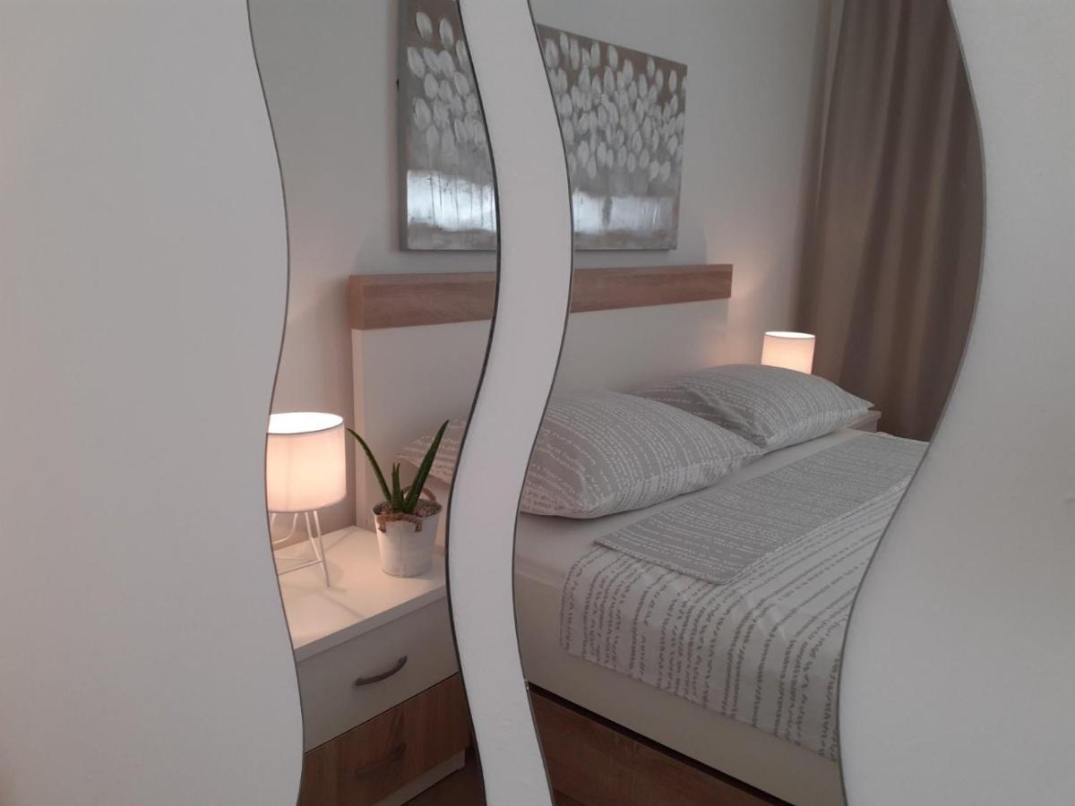 Apartment & Rooms Riva Vodice Exterior foto