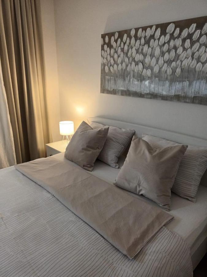 Apartment & Rooms Riva Vodice Exterior foto